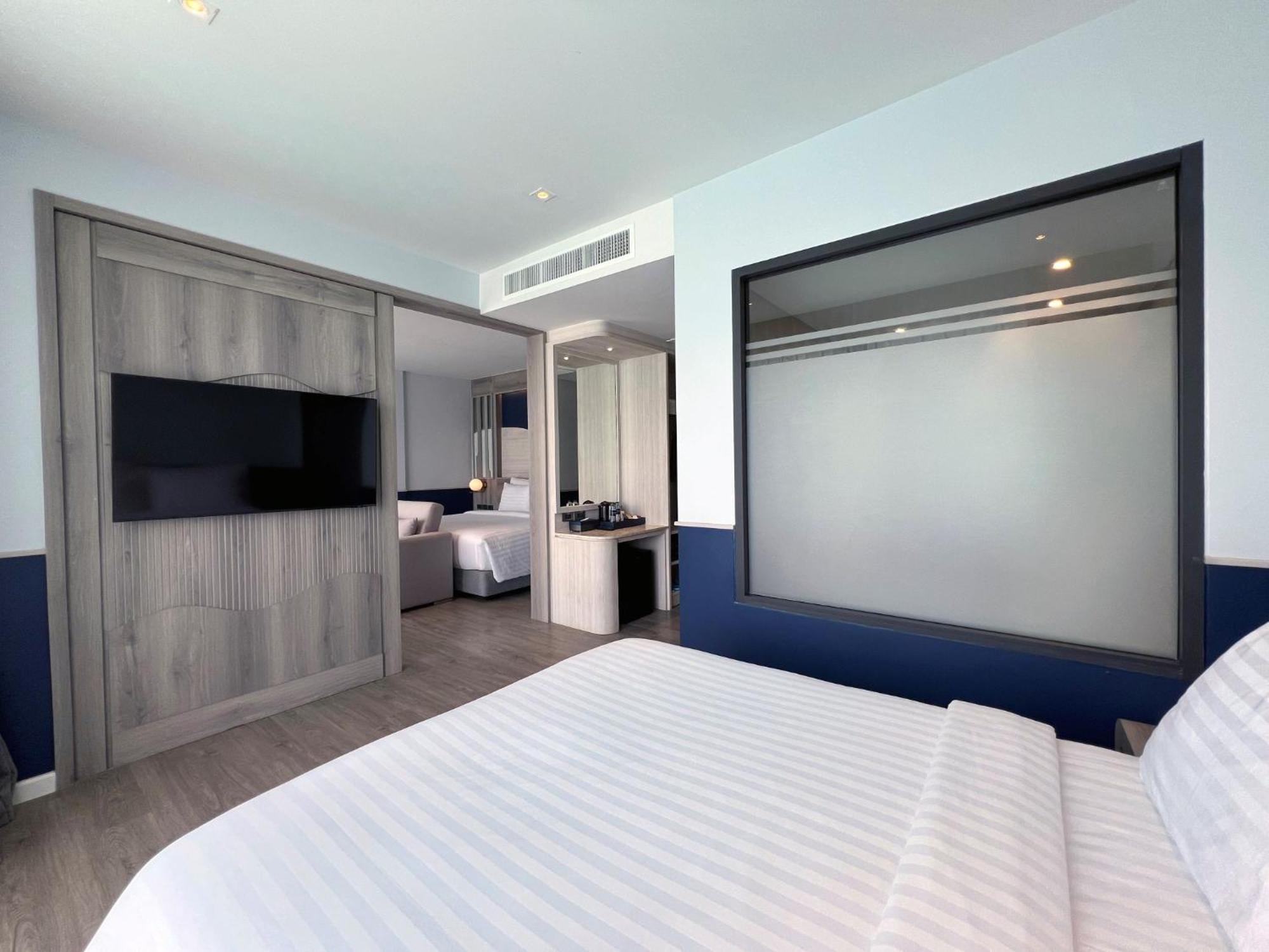 씨베드 그랜드 호텔 푸켓  푸껫 외부 사진 Deluxe Room